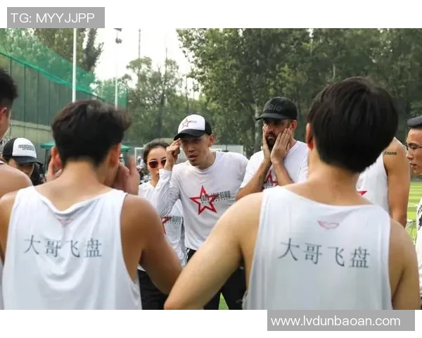 深圳飞盘队的节奏分析与战术得失探讨 深圳飞盘队的节奏分析与战术得失探讨