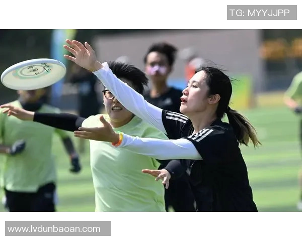 西安飞盘队快攻战术解析与实战应用探讨 西安飞盘队快攻战术解析与实战应用探讨