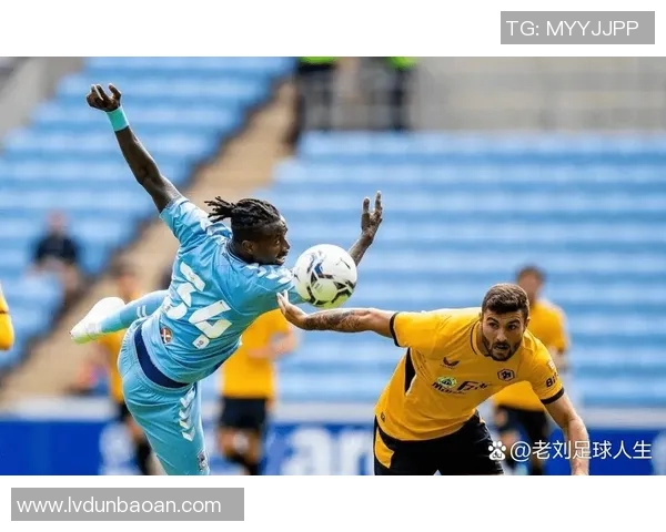 南京足球队杯赛精彩配合点评展现团队默契与战术执行力