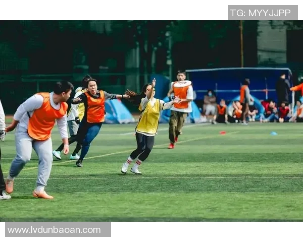 飞盘竞技的魅力与挑战成都飞盘队的战术转换全解析
