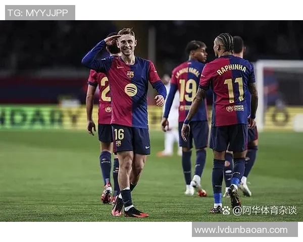 曼联1011赛季主场迎战瓦伦西亚精彩回顾与战术分析