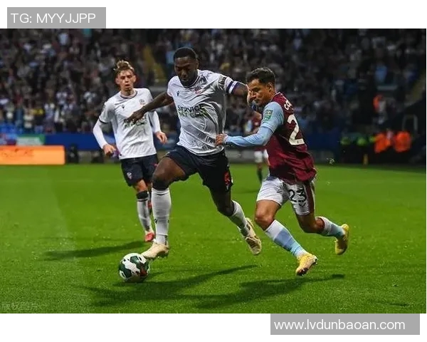 莫克姆与奥德的精彩对决揭示了足球战术与团队协作的完美结合 莫克姆与奥德的精彩对决揭示了足球战术与团队协作的完美结合