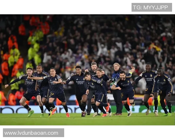 欧冠门票系统瘫痪数万球迷排队奋战12小时抢购心仪门票