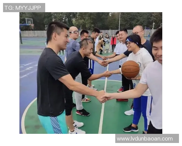 成都篮球队灵活性揭秘：如何在赛场上展现卓越的团队协作与战术智慧MBA
