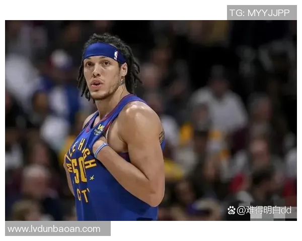 西部季后赛激战正酣雷霆与快船谁能笑到最后争夺荣耀 西部季后赛激战正酣雷霆与快船谁能笑到最后争夺荣耀