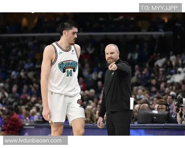 35灰熊对阵火箭精彩直播全程回顾与赛后分析